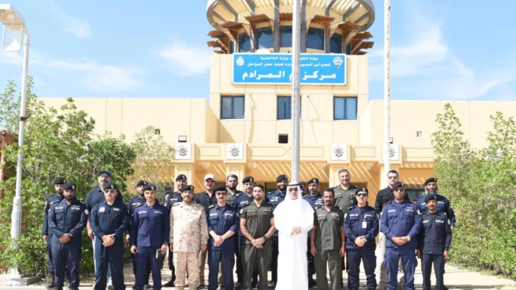 Kuwait-Interior-Minister-visits-key-installations