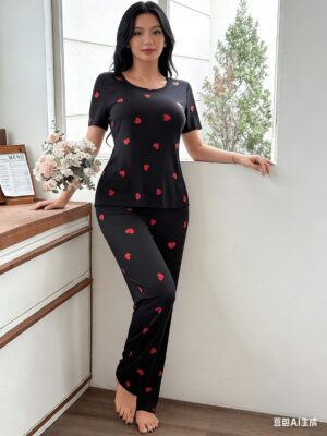Special Discounts on Popular Items for Autumn And Winter: Women'S Short-Sleeve Pajama Set with Heart Print, Featuring Long Pants for a Comfortable And Casual Fit