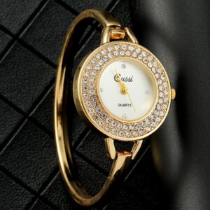 product-fancy-657a23ec-7b4b-4e9a-b6ea-70d3d39e94a8 Elegant Ladies' Golden Bracelet Watch with Luxurious Rhinestone Surface