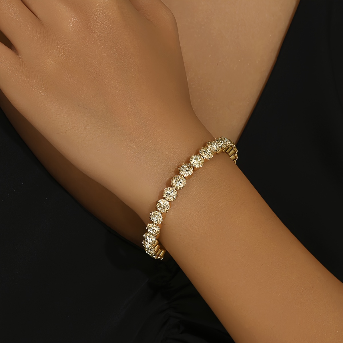 A Sparkling Women'S Fashion Bracelet with a Unique Cross Design for Valentine'S Day, Featuring 4G of Cubic Zirconia, Ideal for Parties And Banquets, And a Wonderful Gift for Girlfriends And Wives - Image 5