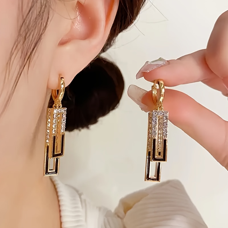 1 Pair of Fashionable and Elegant Black Geometric Square Pendant Earrings for, Suitable for Wearing at Weddings, Parties, Dates, Christmas Gifts, for Teenager - Image 2