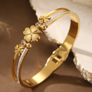 1 Bangle Summer Golden 304 Stainless Steel Lucky Four-Leaf Clover Bracelet High Quality Synthetic Zirconia Jewelry Accessories, Mother's Day Gift, Family Gift